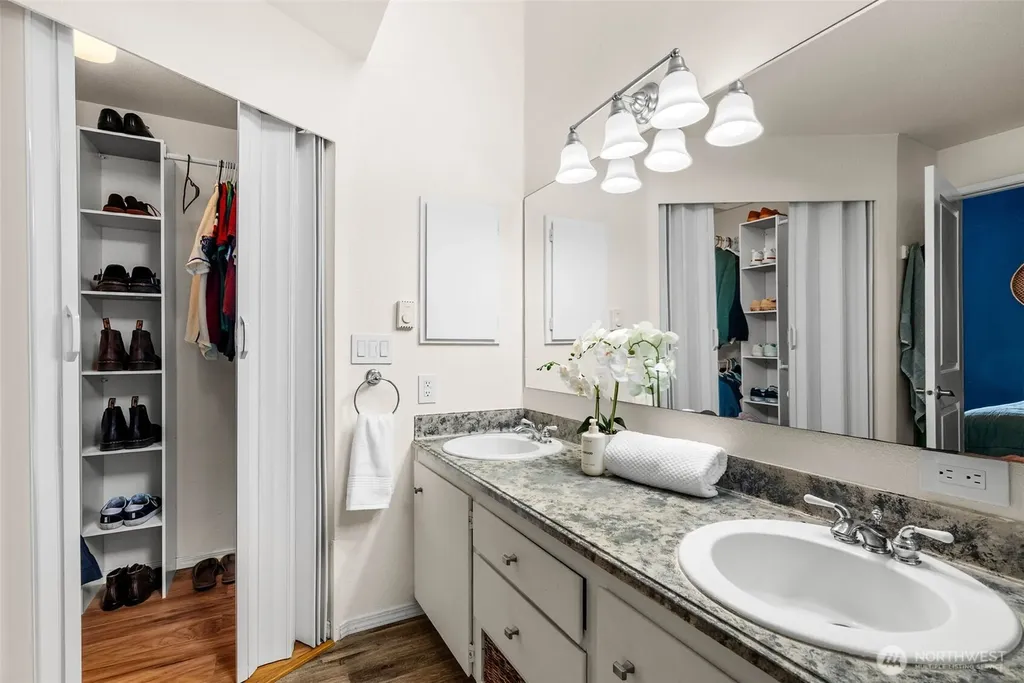 7612 Colony Court NE Bremerton WA 98311