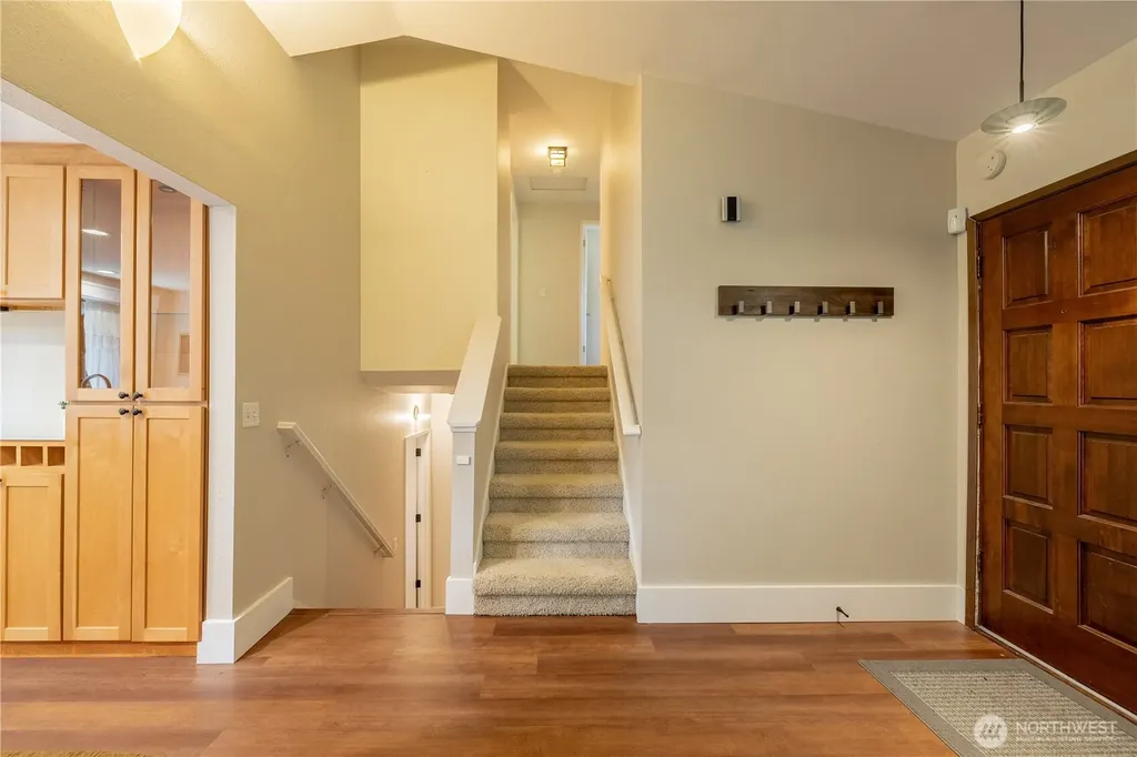 8005 NE 120th Street Kirkland WA 98034
