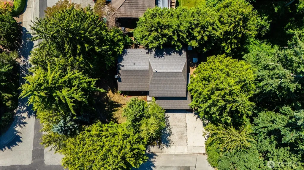 8005 NE 120th Street Kirkland WA 98034