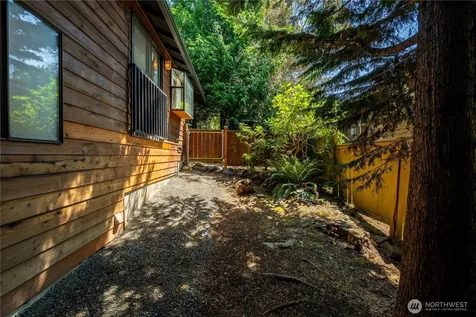 8005 NE 120th Street Kirkland WA 98034