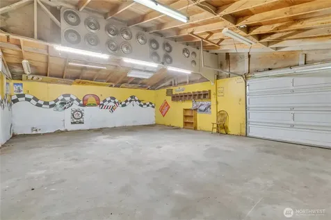 8214 191st Street E Puyallup WA 98375