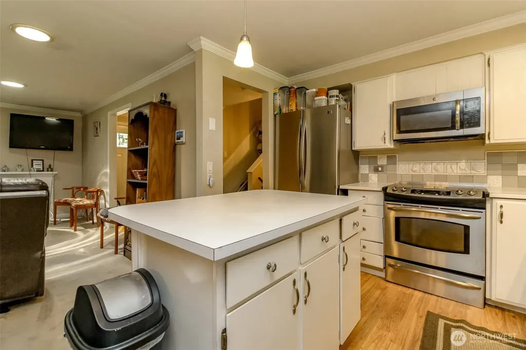 1301 Bel Air Road Tacoma WA 98406
