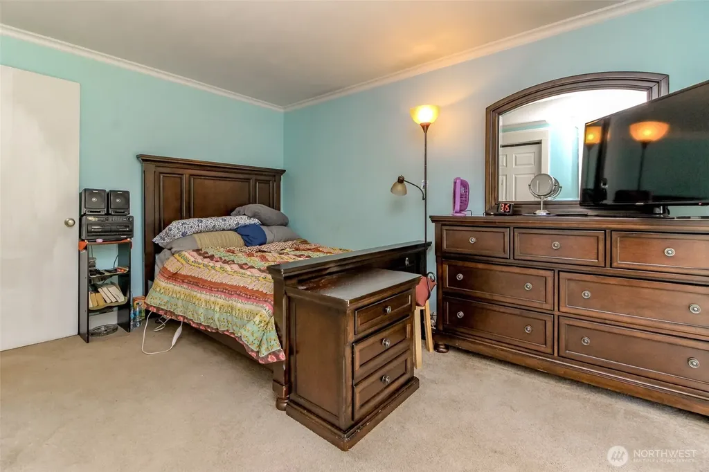 1301 Bel Air Road Tacoma WA 98406