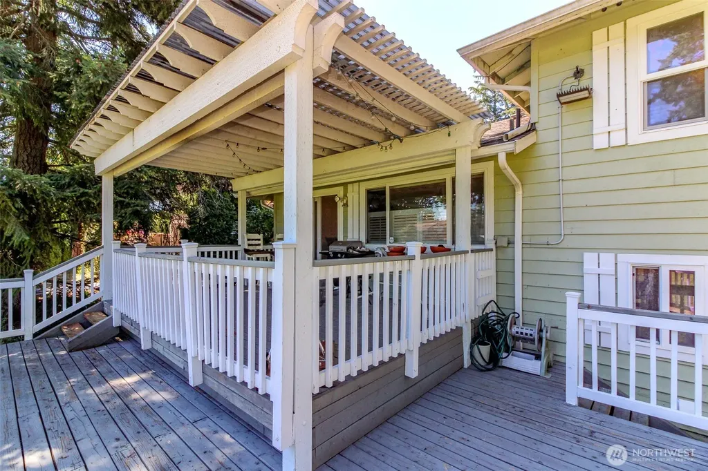 1301 Bel Air Road Tacoma WA 98406