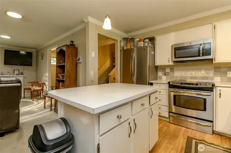 1301 Bel Air Road Tacoma WA 98406