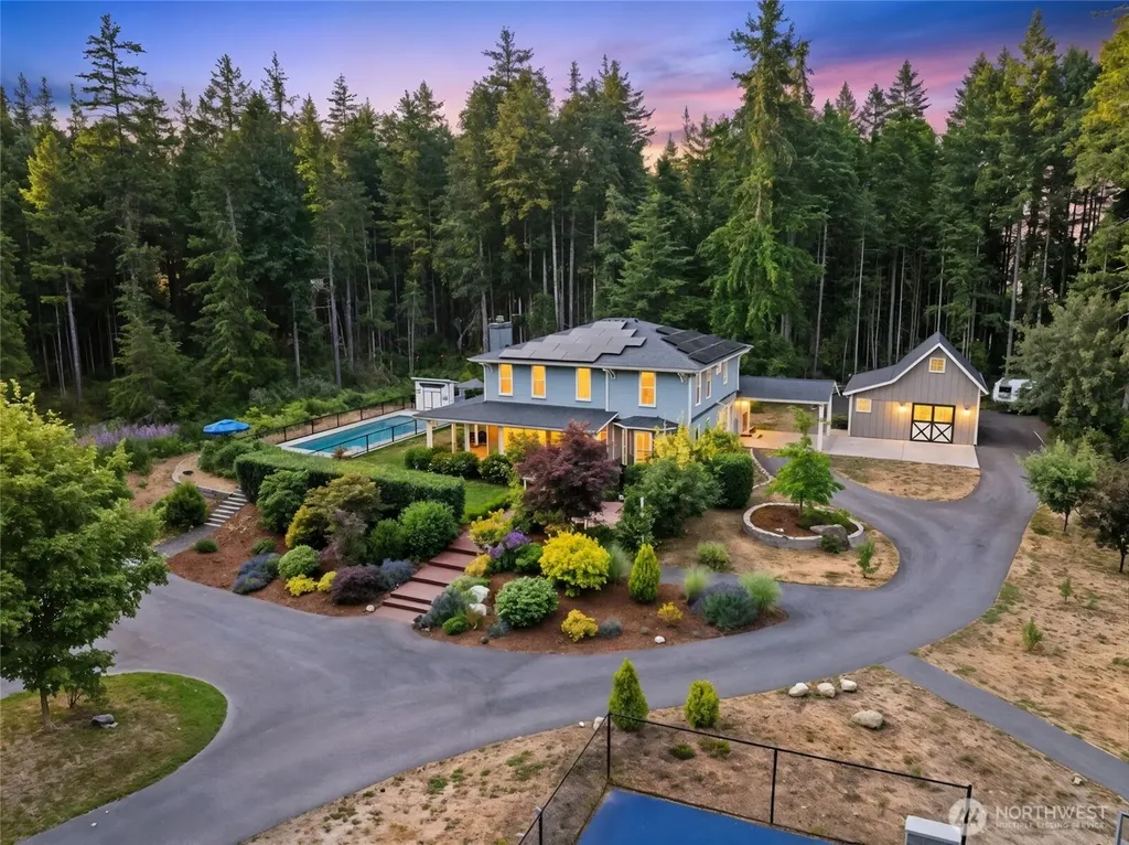 1414 NW Hermit Ridge Poulsbo WA 98370