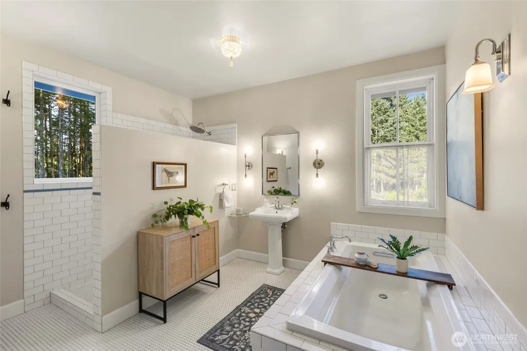 1414 NW Hermit Ridge Poulsbo WA 98370