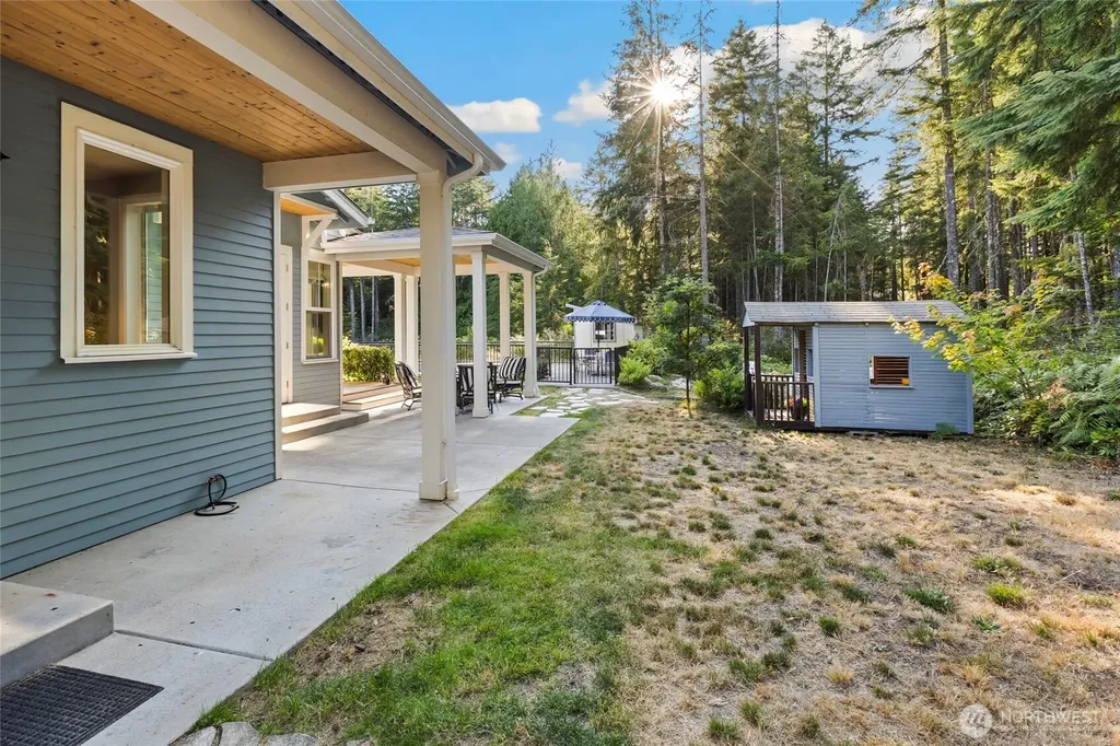 1414 NW Hermit Ridge Poulsbo WA 98370