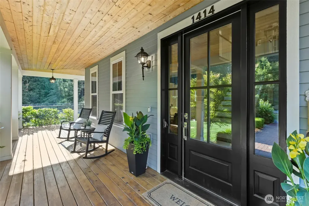 1414 NW Hermit Ridge Poulsbo WA 98370