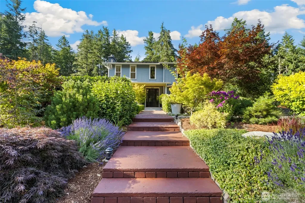 1414 NW Hermit Ridge Poulsbo WA 98370