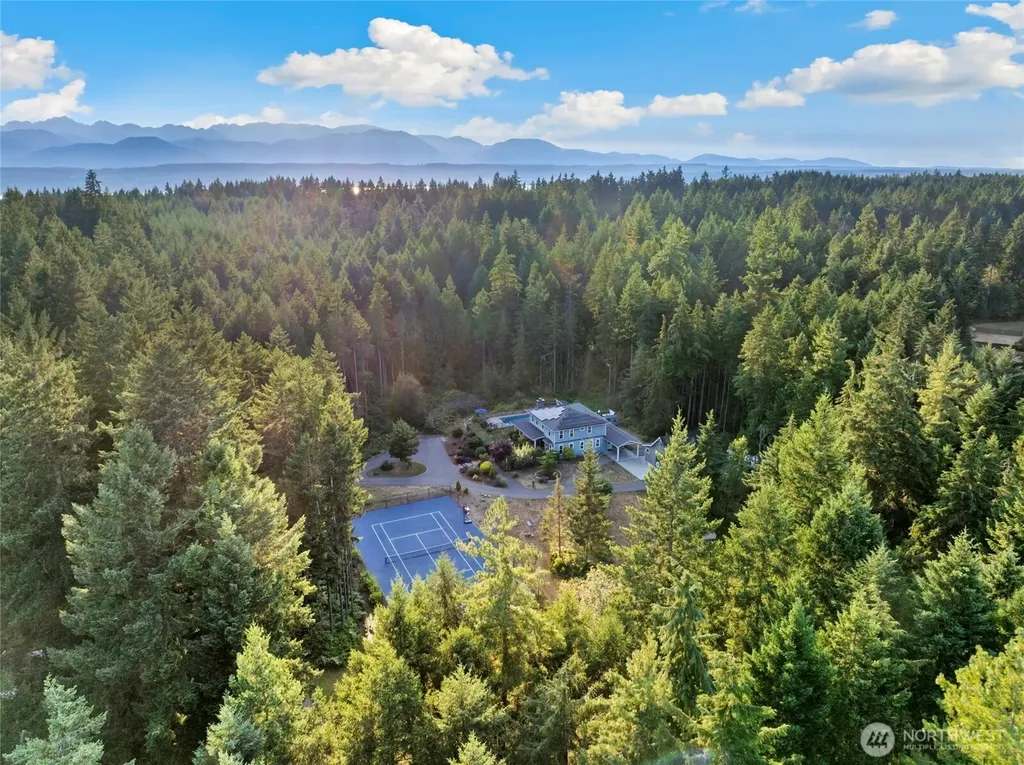 1414 NW Hermit Ridge Poulsbo WA 98370
