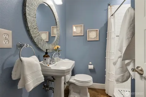 1414 NW Hermit Ridge Poulsbo WA 98370