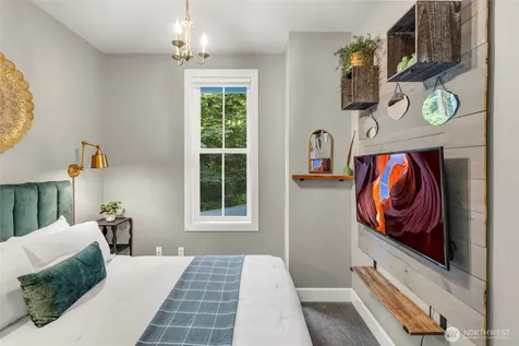 1414 NW Hermit Ridge Poulsbo WA 98370