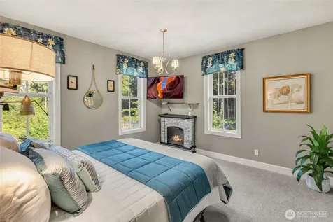 1414 NW Hermit Ridge Poulsbo WA 98370