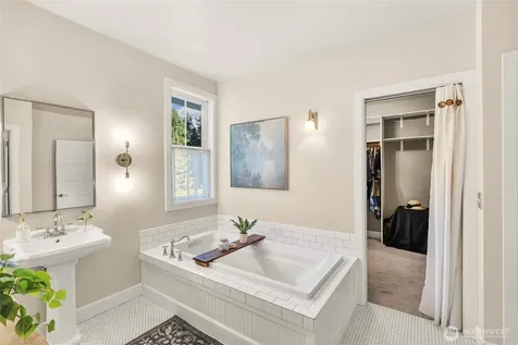 1414 NW Hermit Ridge Poulsbo WA 98370