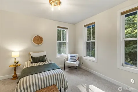 1414 NW Hermit Ridge Poulsbo WA 98370