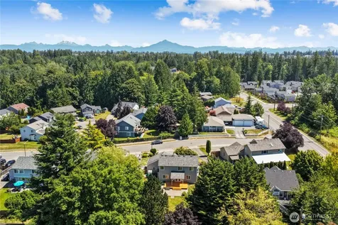 4418 70th Avenue NE Marysville WA 98270