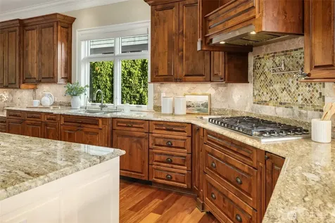 1764 Harrison Way NE Issaquah WA 98029