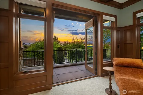 1764 Harrison Way NE Issaquah WA 98029