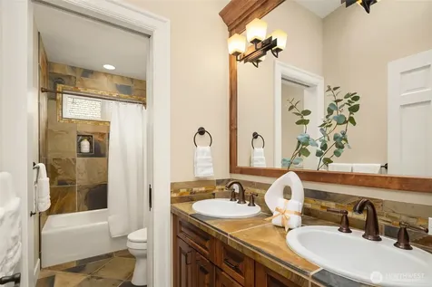 1764 Harrison Way NE Issaquah WA 98029