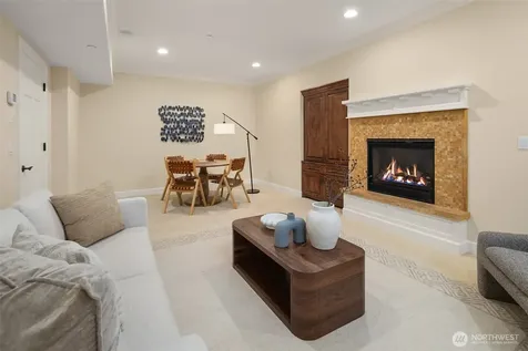 1764 Harrison Way NE Issaquah WA 98029