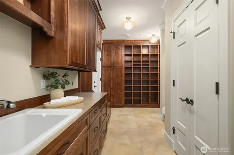 1764 Harrison Way NE Issaquah WA 98029