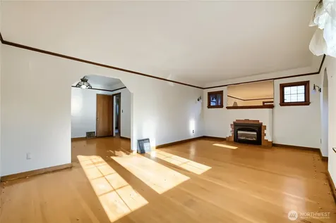 8042 18th Avenue NE Seattle WA 98115