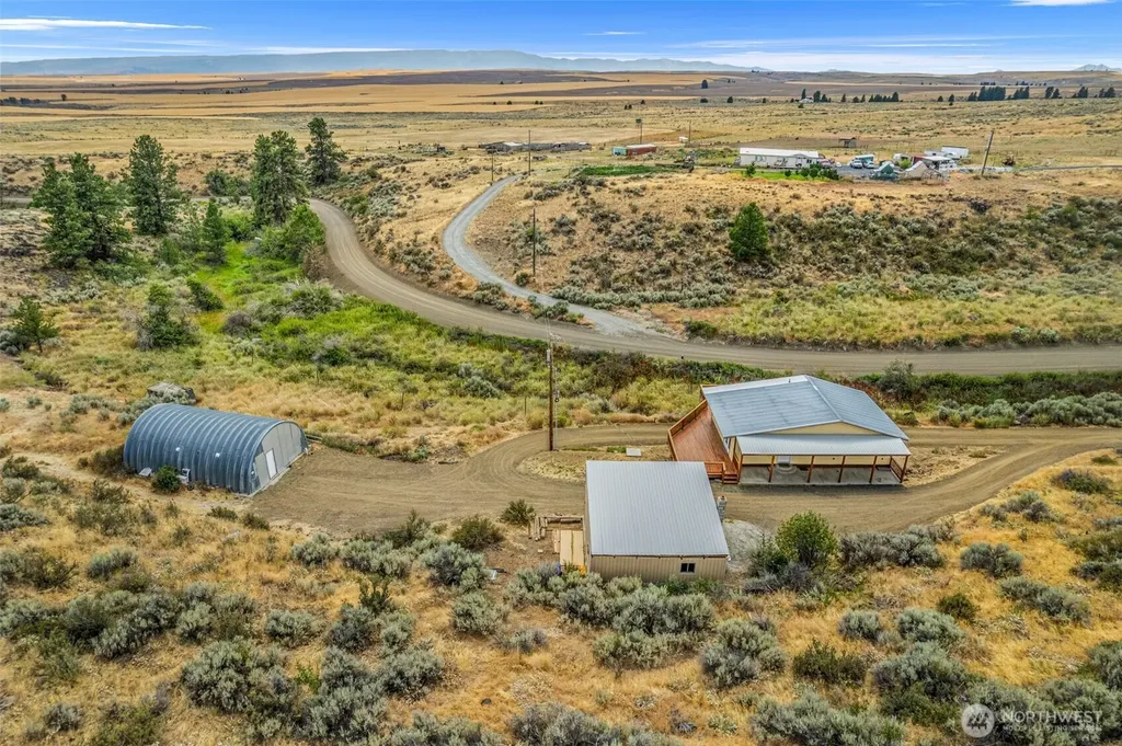 612 Rd S SW East Wenatchee WA 98802