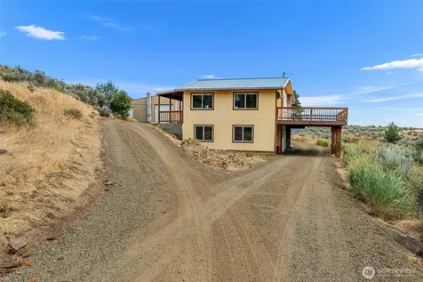 612 Rd S SW East Wenatchee WA 98802