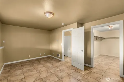 612 Rd S SW East Wenatchee WA 98802