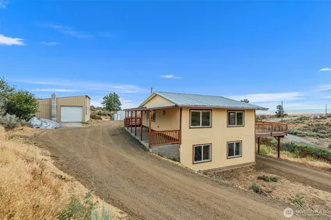 612 Rd S SW East Wenatchee WA 98802