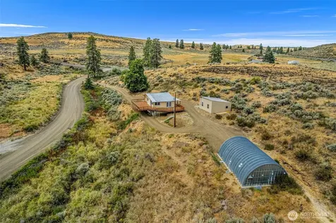 612 Rd S SW East Wenatchee WA 98802