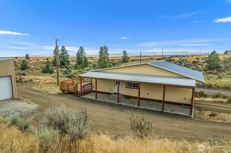 612 Rd S SW East Wenatchee WA 98802