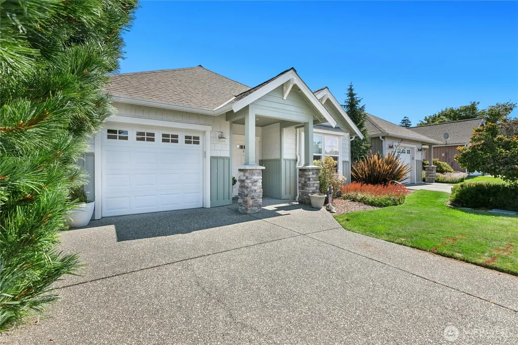 2370 SW Winchester Street Oak Harbor WA 98277