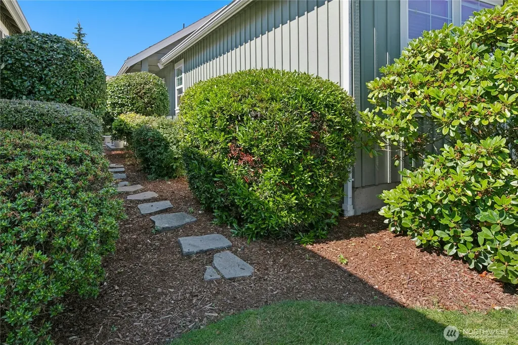 2370 SW Winchester Street Oak Harbor WA 98277