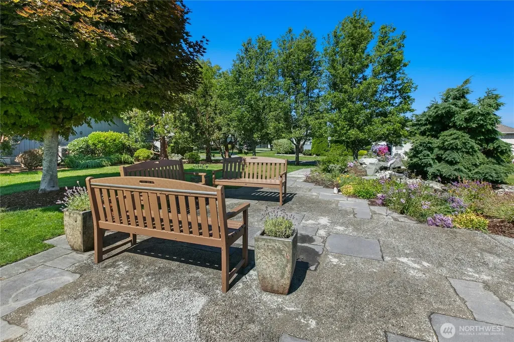 2370 SW Winchester Street Oak Harbor WA 98277