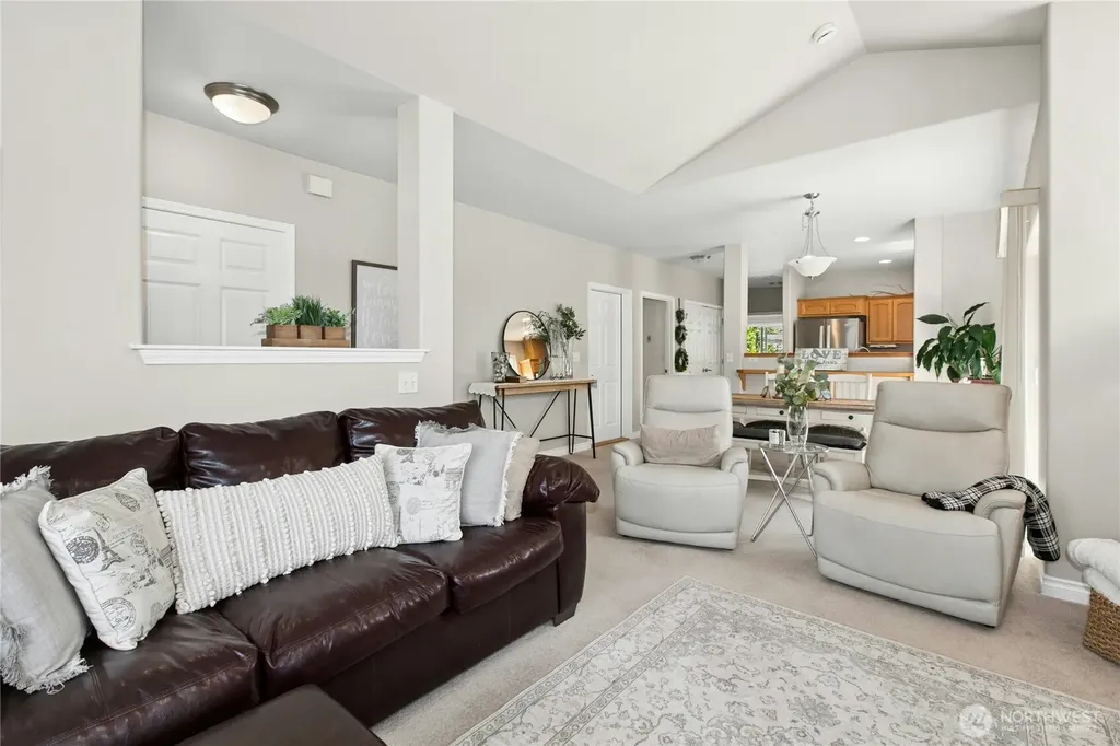 2370 SW Winchester Street Oak Harbor WA 98277