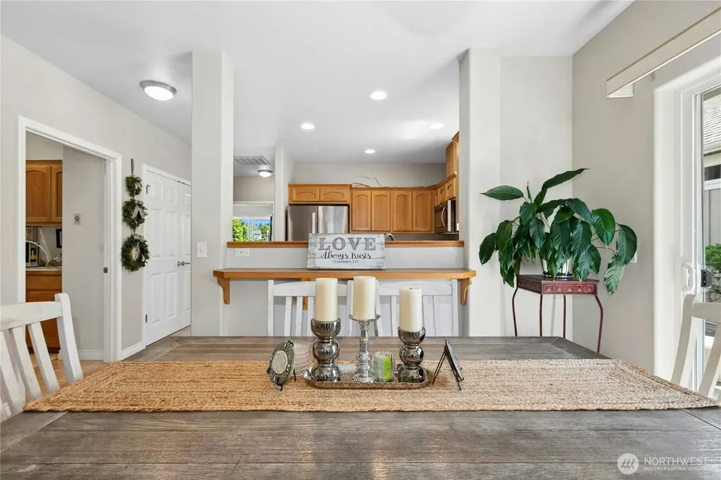 2370 SW Winchester Street Oak Harbor WA 98277