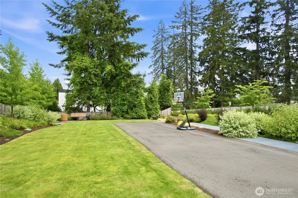 10313 133rd Court NE Redmond WA 98033