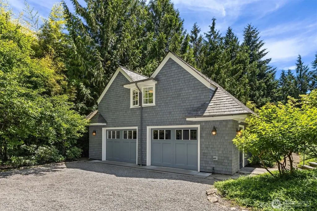 8106 Overlake Drive W Medina WA 98039