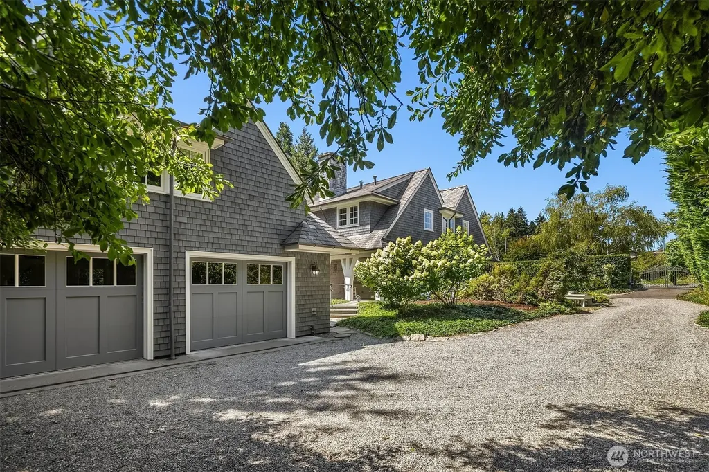 8106 Overlake Drive W Medina WA 98039