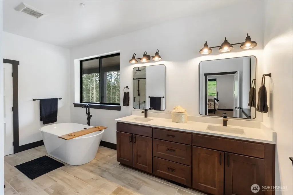 38922 Madrona Drive E Roy WA 98580