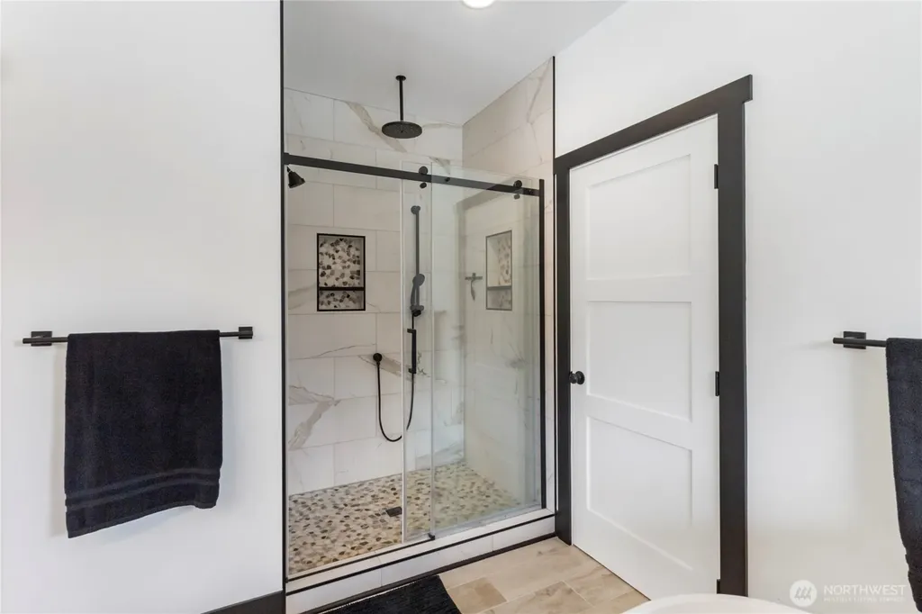 38922 Madrona Drive E Roy WA 98580