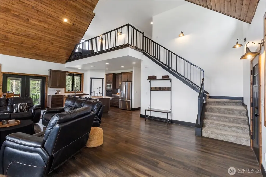 38922 Madrona Drive E Roy WA 98580