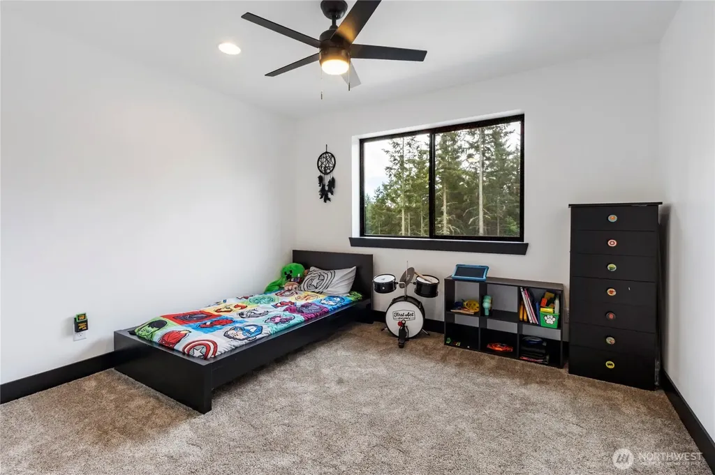 38922 Madrona Drive E Roy WA 98580