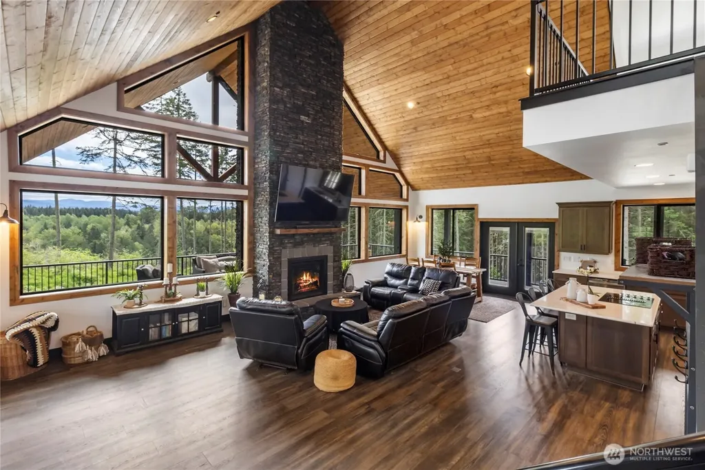 38922 Madrona Drive E Roy WA 98580