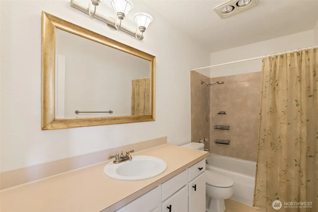 4706 Caldwell Road E Edgewood WA 98372