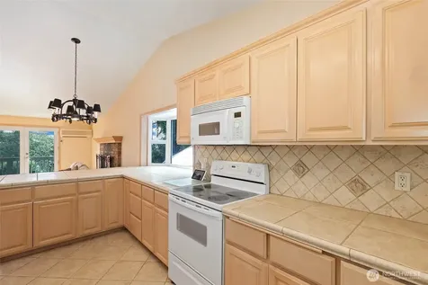 4706 Caldwell Road E Edgewood WA 98372