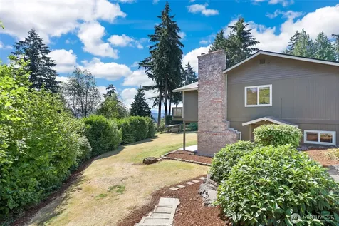4706 Caldwell Road E Edgewood WA 98372