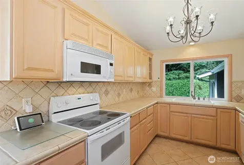 4706 Caldwell Road E Edgewood WA 98372